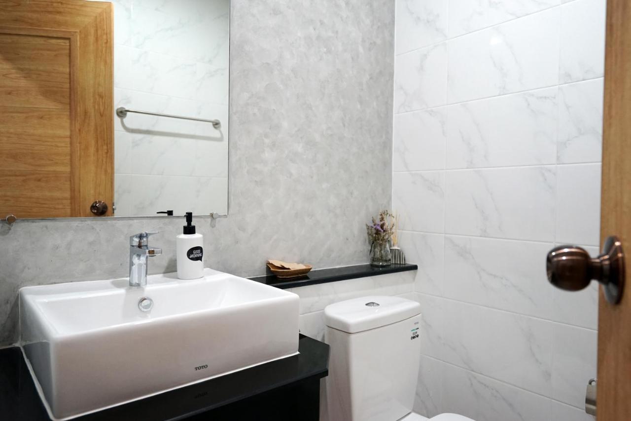 Hotel Luck Esan Loft Ubon Ratchathani Exterior foto